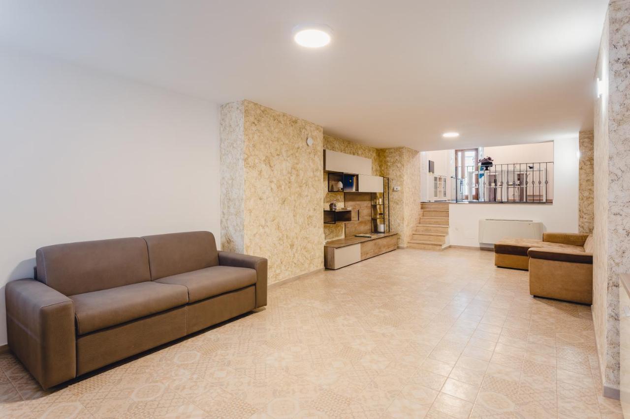 Convivo Apartment Palazzo Galateo Lecce Exterior foto